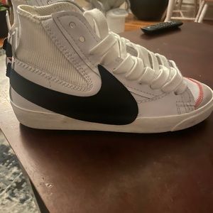 Nike Jumbo 77 Blazer